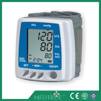 Ce/ISO Approved Medical Wrist Digital Blood Pressure Monitor (MT01036035)